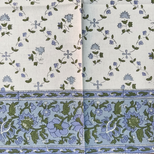 Serviettes en coton à bordure florale 20x20 Bleu poudre et vert Serviettes imprimées à la main pour les mariages, les événements et les repas 2025 - Product Image 1