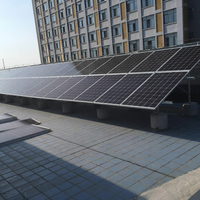 Système solaire photovoltaïque personnalisé en aluminium pour toitures plates en tuiles métalliques avec batteries au plomb-acide/aux ions lithium (500-1000W)