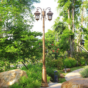 Lampadaire de jardin extérieur en fer avec abat-jour en verre, lumière LED blanc chaud IP66 2700K AC 220V, montage encastré, détecteur de mouvement, alimenté par énergie solaire - Product Image 2