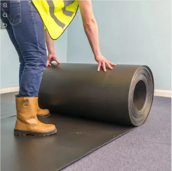 Folha de plástico embutida da cordão pp 2mm 3mm para proteção de piso ou parede folha plástica à prova de fogo para piso temporário proteger