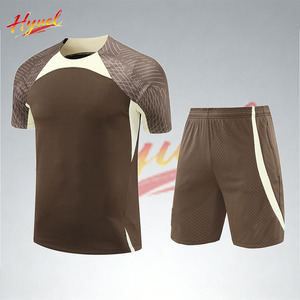 Kits de football vierges de Madrid en gros, ensemble vintage Brésil complet, uniformes de sublimation pour hommes, maillots de football d'Angleterre - Product Image 1