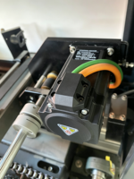 Machine de découpe laser CO2 à alimentation automatique pour tissus en rouleaux, blocs, textiles, cuir, vêtements, sacs, 1600*1000