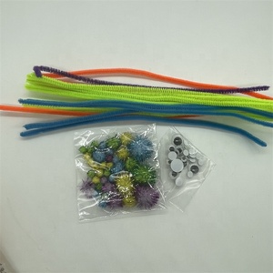 Kits d'activités créatives DIY pour enfants : fournitures d'artisanat, épingles à fil, feutres colorés, pompons - Product Image 3