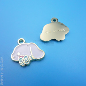 ป้ายโลหะรูปแมวคิตตี้ของซานริโอ สีทอง สำหรับเสื้อผ้า กระเป๋า ของตกแต่ง  สามารถปรับแต่งลวดลายได้ - Product Image 4