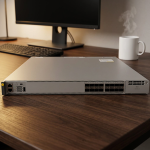 Commutateur réseau d'entreprise de niveau trois 9500 Series C9500-16X-E 16 ports 10 Gigabit Ethernet - Product Image 1