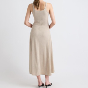 Robe midi côtelée sans manches style bohème décontracté, taille élastique, col carré, design uni tissé pour le printemps, l'été et l'automne, idéale pour les tenues de jour (OOTD) - Product Image 2