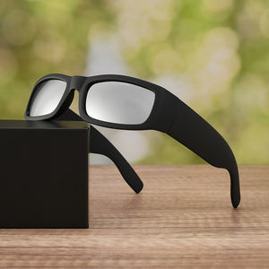 Groothandelsprijs Kleurrijke Zonneschermen Nieuw Ontwerp Klassieke Bril Voor Dames Heren Uv-Bescherming Outdoor Zonnebril - Product Image 1