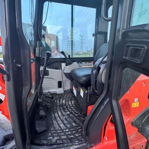 รถขุดขนาดเล็ก Kubota U55-4 คุณภาพดี สภาพ 95% น้ำหนัก 5.5 ตัน กำลังขุดสูง พร้อมปั๊มและเกียร์มือสอง - Product Image 5