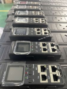 Oit 12/<span class=keywords><strong>18</strong></span>/24 Cách Mạng Tủ EU Anh IEC C13 C19 32A 63A IP thông minh màn hình Rack mount PDU ổ cắm - Product Image 5