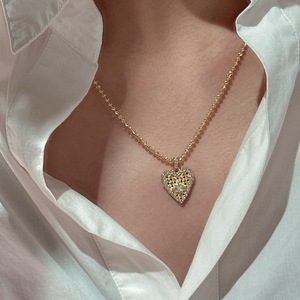 Colgante Retro Francés Italiano de Plata Pura S925 Estilo Vintage con Incrustaciones de Diamantes, Encaje y Corazón Tejido Cepillado - Product Image 3