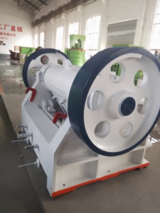Kleiner tragbarer Fein backen brecher PE 150x750 Preis Automatischer neuer Steinbrecher für Lab Mining Construction Sand mit Dieselmotor - Product Image 5