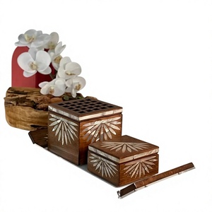 Exclusivo Juego de Regalo de Quemador de Incienso de Sándalo con Incrustaciones de Nácar y Anís Estrellado, Hecho a Mano, de Lujo, Religioso, para Eid, Ramadán, Árabe - Product Image 1