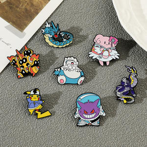 Fabrik preis Pokemon Lots Brosche Pikachu Snorlax Gyarados Anstecknadeln Metall legierung Abzeichen Mode Geschenk für Halloween - Product Image 5