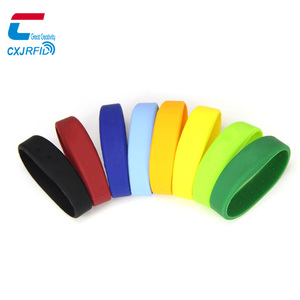 Vendita calda su misura Logo 13.56Mhz NFC braccialetti da polso in Silicone <span class=keywords><strong>per</strong></span> palestra/Fitness - Product Image 1