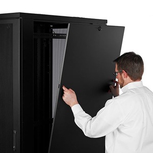 Armoire de serveur UPS APC AR2400 42U pour montage en rack, 600 mm x 1060 mm, armoire réseau - Product Image 1