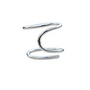 Anillo Minimalista Geométrico de Plata 925, Bañado en Rodio, Banda Lisa, Unisex, para Uso Diario - Product Image 1