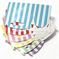 Boîtes à friandises multicolores à rayures pour fêtes, boîtes cadeaux de Noël en papier kraft avec poignée, boîtes à friandises en papier pour anniversaire