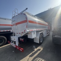 Camión Cisterna de Combustible 4x2 de 15 CBM, Camión Cisterna para Transporte de Petróleo, Camión de Reabastecimiento de Gasolina Diésel Euro 6