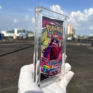 RAY YI Op maat gemaakte hoogwaardige milieuvriendelijke recyclebare transparante acryl magnetische displaykoffer voor Pokémon boosterpacks, draagbaar ontwerp - Product Image 3