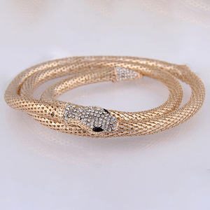 Collar de cadena dorada con forma de serpiente e incrustaciones de diamantes para mujer, joyería de fiesta, aleación de zinc, diseño animal, accesorio de moda. - Product Image 4