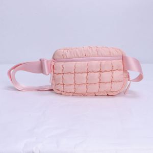 สายสะพายไนลอนแบบปรับได้สำหรับกระเป๋าคาดเอวแบบควิลท์  กระเป๋าพัฟฟี่ลายตัวอักษร  ปิดด้วยซิป  กันน้ำ สำหรับทุกเพศ - Product Image 4