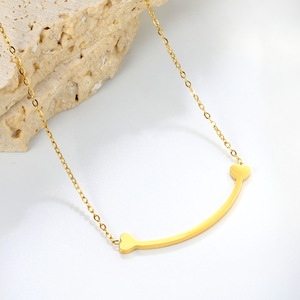 Collier minimaliste en acier inoxydable 18k avec pendentif clavicule incurvé pour femme, idéal comme cadeau - Product Image 2