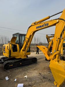 Mini-excavatrice Komatsu PC56 d'occasion, 6 tonnes, avec variétés de configurations (5,6 tonnes, 5 tonnes, 5,5 tonnes), incluant moteur, boîte de vitesses, pompe à engrenages, roulement et PLC - Product Image 4