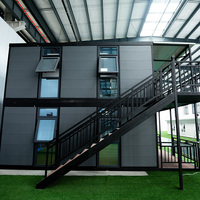 Maison conteneur préfabriquée moderne CGCH clé en main, ignifuge, à double étage, extensible, avec salle de bain, pour la Russie