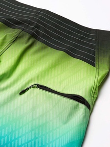 Shorts de plage pour couple en dentelle écologique, design personnalisé, impression par sublimation, résistant à l'eau, séchage rapide, style hip-hop pour hommes - Product Image 3