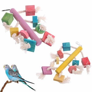 Kleurrijke Papegaai Speelgoed Ara Opknoping Acryl Met Bells Beten Kauwen Op Kooien Kaketoe Stand Rack Swing Vogel Speelgoed - Product Image 4