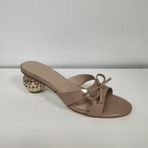 Sandali da donna con tacco a spillo e decorazioni a foglia con strass, punta aperta, slip-on, eleganti per feste, matrimoni e serate. - Product Image 3