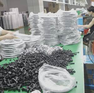 Le <span class=keywords><strong>plus</strong></span> populaire en 2024 Rgb Fill Lights <span class=keywords><strong>Tiktok</strong></span> Photographie Vidéo Lumière Winth 14 Inch Circle Led Di-color Photographie Ring Light - Product Image 5