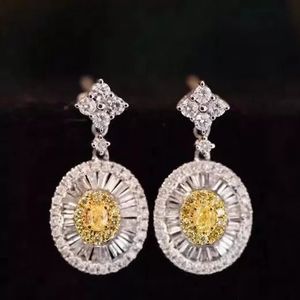 Xinfly - Juego de Joyería al por Mayor Personalizado de Oro Amarillo de 18K con Diamantes en Forma de Pera, Aretes, Anillo y Collar para Mujer - Product Image 3