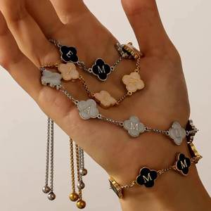 Pulsera UWIN de Acero Inoxidable con Diseño de Trébol de 4 Hojas y Patrón de Mármol, Chapado en Oro PVD para Mujer - Product Image 6