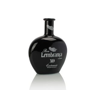 Personalización 500ml 700ml 750ml 1000ml Espíritu Alcohol Logotipo en relieve Fábricas de vodka Botella de whisky de vidrio oscuro personalizada <span class=keywords><strong>a</strong></span> la venta - Product Image 6