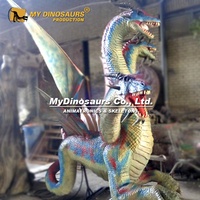 Modèle Animatronic Dragon à trois têtes avec ailes