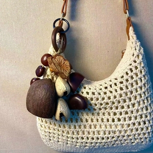 Wholesale Boho Natural Fruit Shell Bag Charm <b>Wind</b> <b>Chime</b> Keychain Ornament For Rustic Handicraft Souvenir - Product Image 4