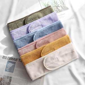 Bandeau en tissu éponge doux et réglable pour soins de la peau et des cheveux, idéal pour le spa, les rituels de beauté quotidiens, en polyester, parfait pour les cadeaux de mariage - Product Image 3