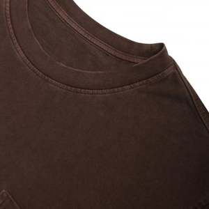 Vintage de alta calidad al por mayor logotipo personalizado Casual deportes ropa de calle serigrafía talla grande bolsillo marrón camiseta para hombres - Product Image 5