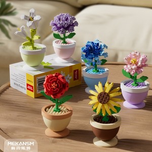Collezione di Fiori Decorativi: Rose, Tulipani, Girasoli, Garofani, Orchidee, Ortensie - Set di 30 Pezzi in Plastica per Decorazioni Fai-da-Te in Diversi Stili - Product Image 3