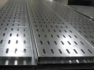 Chemin de câbles galvanisé en acier inoxydable Offre Spéciale Plateau de câble ventilé perforé de différentes tailles avec <span class=keywords><strong>accessoires</strong></span> - Product Image 4