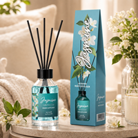 Lot de diffuseurs à bâtonnets de 100 ml avec bâtonnets en rotin, huile parfumée personnalisée pour la décoration intérieure et les programmes de vente au détail pour les acheteurs