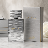 Flacon de parfum vide 50ml 100ml, design carré personnalisé, plaque en aluminium, pulvérisateur transparent à sertir, flacon de parfum en verre de luxe avec logo
