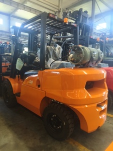 Chariot élévateur diesel, essence, GPL 3t, 5t, 7t, 10t à <span class=keywords><strong>prix</strong></span> usine, hauteur de levage 3m, 4.5m, 5m, 6m pour conteneurs - Product Image 5