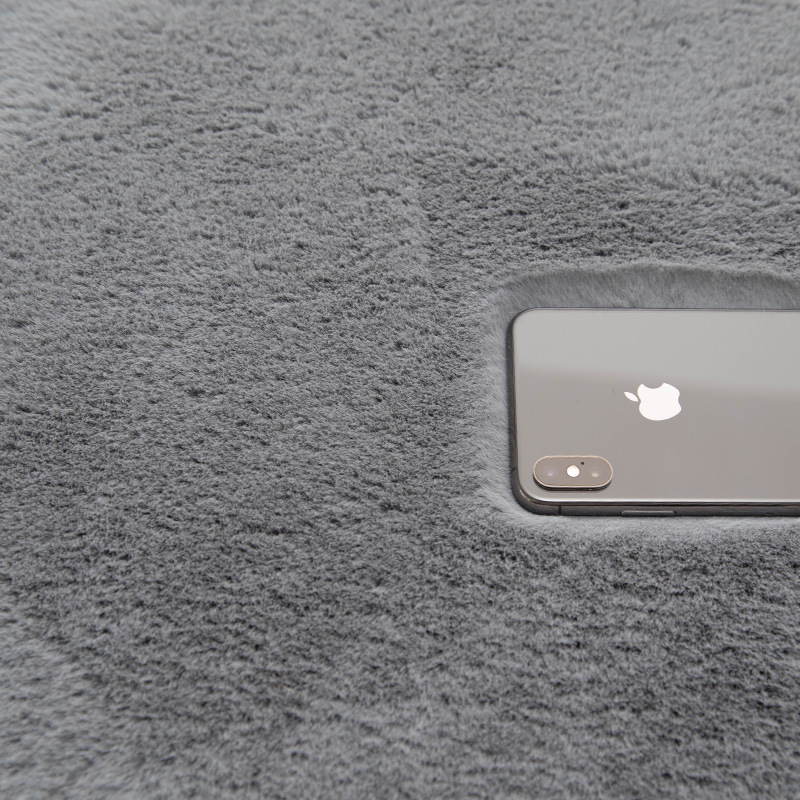 Fourrure de lapin gris nuage (fourrure longue améliorée, plus épaisse et plus dense)