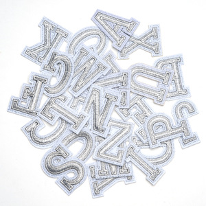 En gros, Patchs brodés thermocollants en argent, lettres de l'alphabet A-Z, style universitaire, scintillants, pour vêtements et accessoires - Product Image 4
