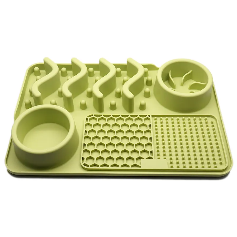 Patented FREE SAMPLE All-in-one non-slip food water slow pet feeder dog bowl pet Lick Mat food grade silicone dog food bowl