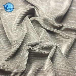 Fil d'argent métallique Polyester Spandex élastique Stretch goutte aiguille côtelé velours velours tricot tissu pour vêtements robes canapé