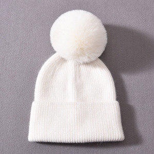 Bonnet chaud en gros d'usine, classique à rayures, avec pompon mignon, bonnet en cachemire tricoté pour bébé garçon, hiver - Product Image 6