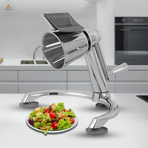 La grattugia in lega di zinco <span class=keywords><strong>per</strong></span> insalata da cucina ad alta efficienza è un chopper alimentare multifunzionale 5 in1 ideale <span class=keywords><strong>per</strong></span> affettare le verdure - Product Image 1
